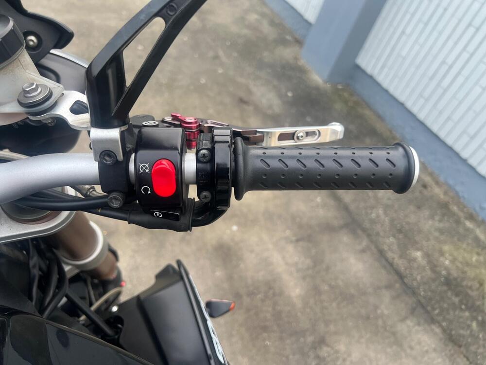 Triumph Speed Triple 1050 ABS (2011 - 15) (12)