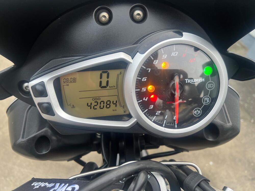 Triumph Speed Triple 1050 ABS (2011 - 15) (5)