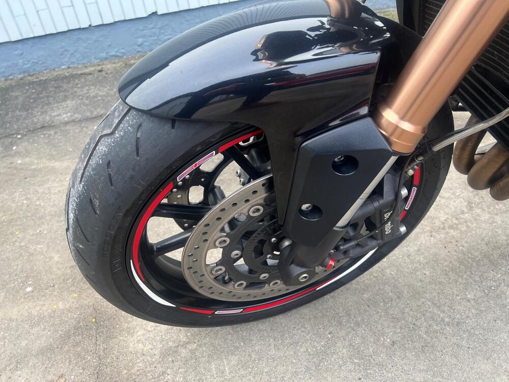 Triumph Speed Triple 1050 ABS (2011 - 15) (17)