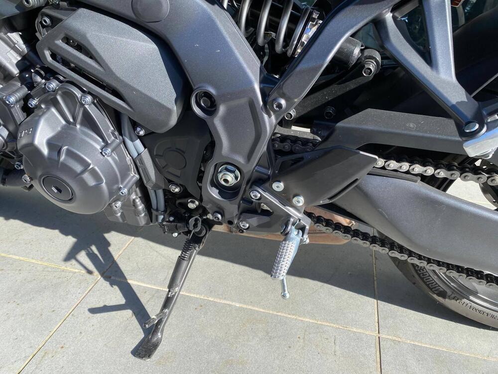 Yamaha MT-09 Y-AMT (2024 - 25) (9)