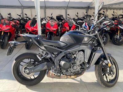 Yamaha MT-09 Y-AMT (2024 - 25) usata