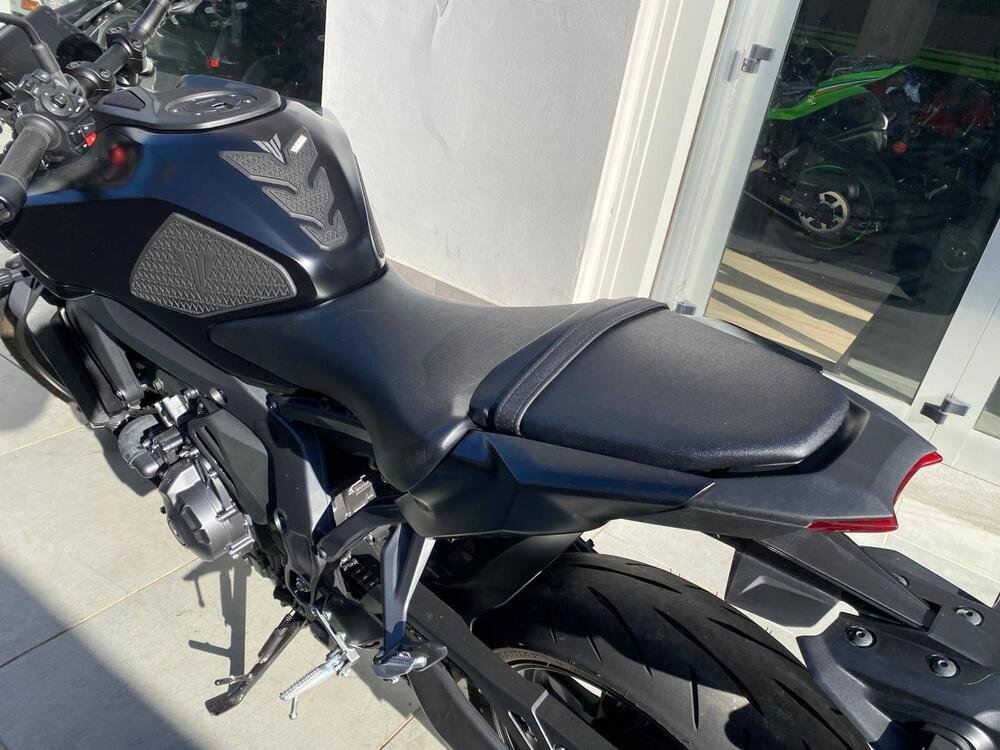 Yamaha MT-09 Y-AMT (2024 - 25) (10)