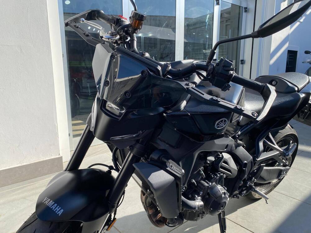 Yamaha MT-09 Y-AMT (2024 - 25) (5)