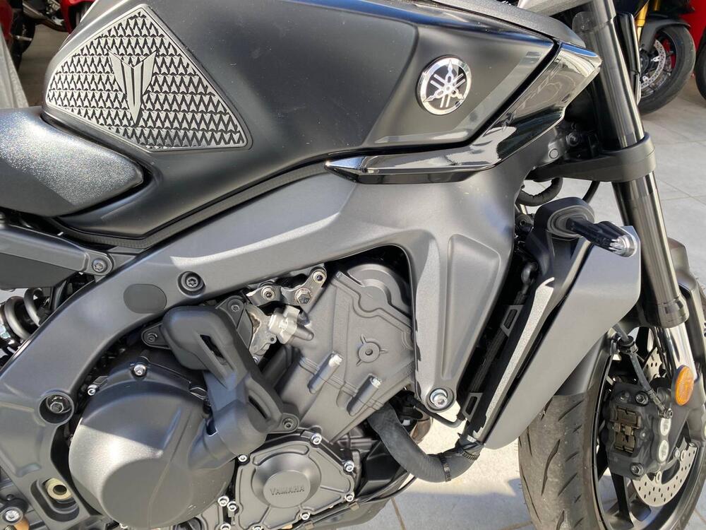 Yamaha MT-09 Y-AMT (2024 - 25) (6)