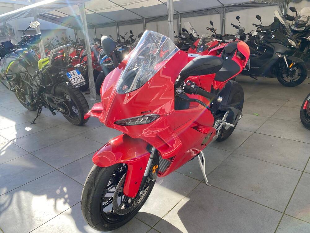 Ducati Panigale V4 (2025) (4)