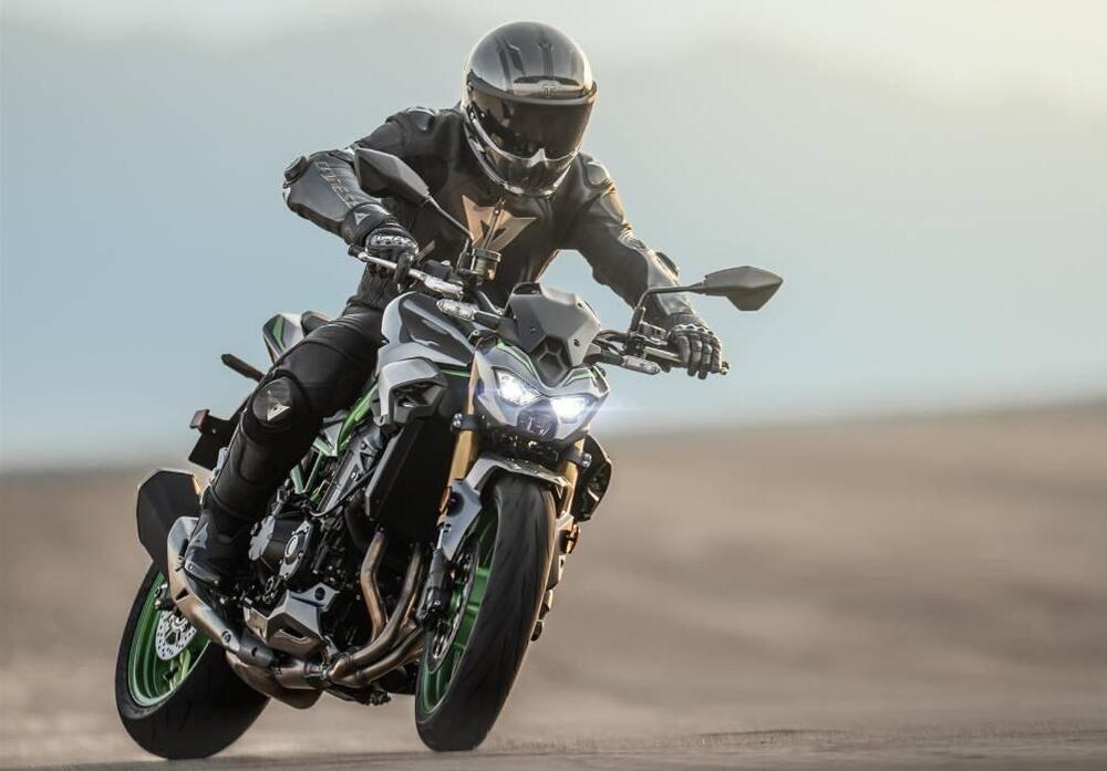 Kawasaki Z 900 SE (2025 - 26) (9)