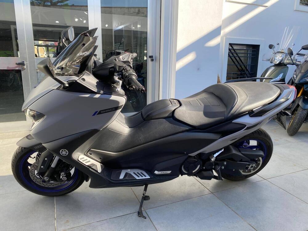 Yamaha T-Max 560 (2022 - 24) (2)