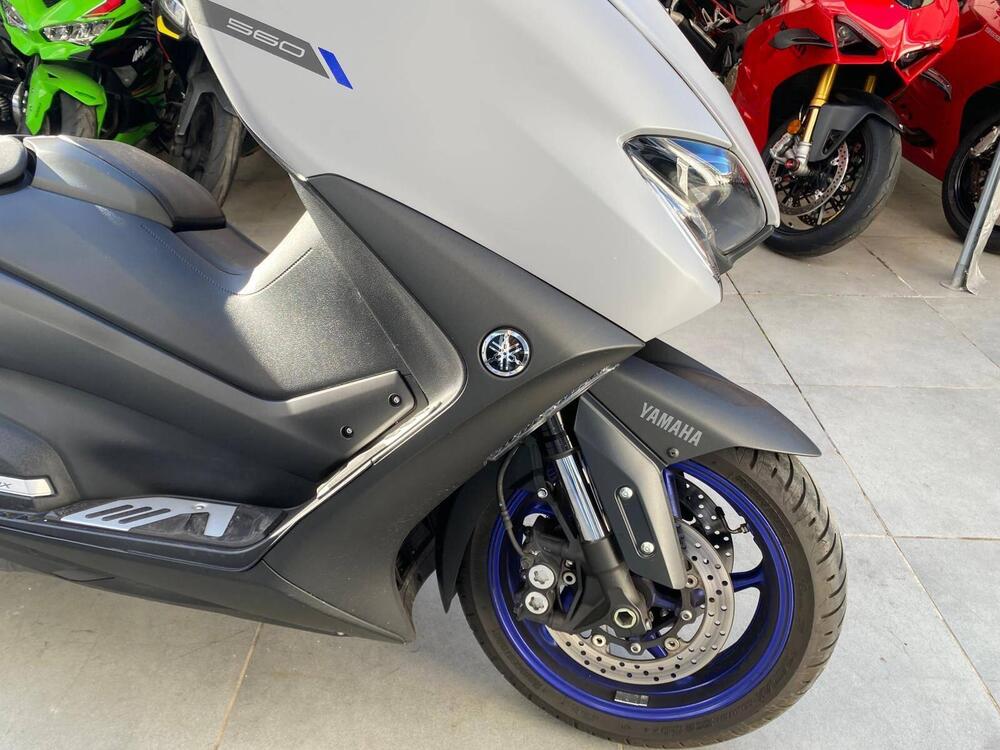 Yamaha T-Max 560 (2022 - 24) (6)