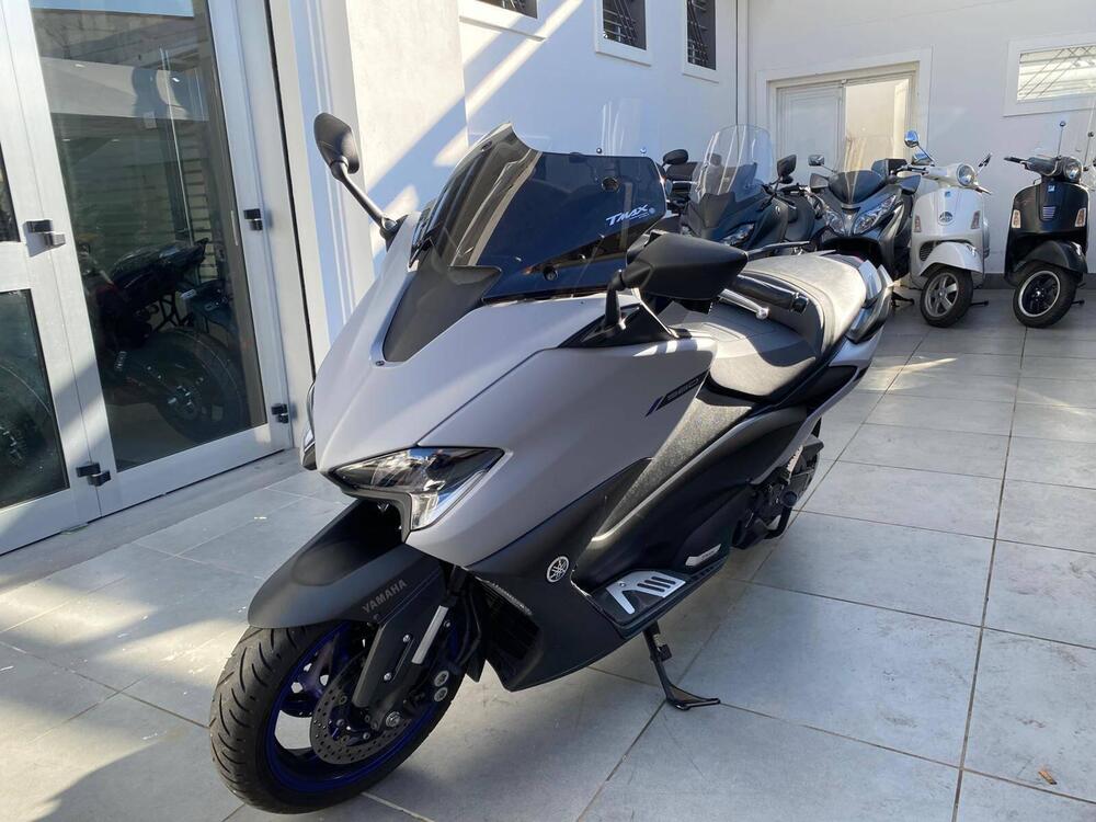 Yamaha T-Max 560 (2022 - 24) (4)