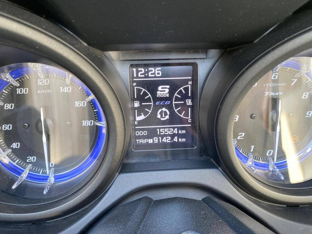 Yamaha T-Max 560 (2022 - 24) (3)