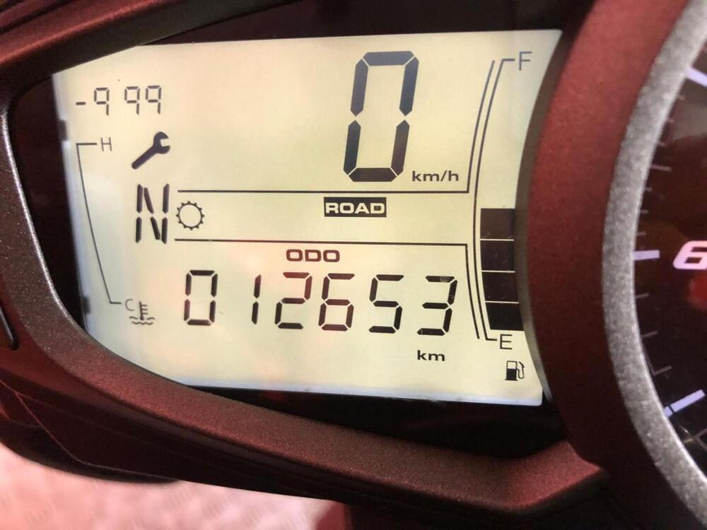 Triumph Street Triple R (2020 - 22) (7)