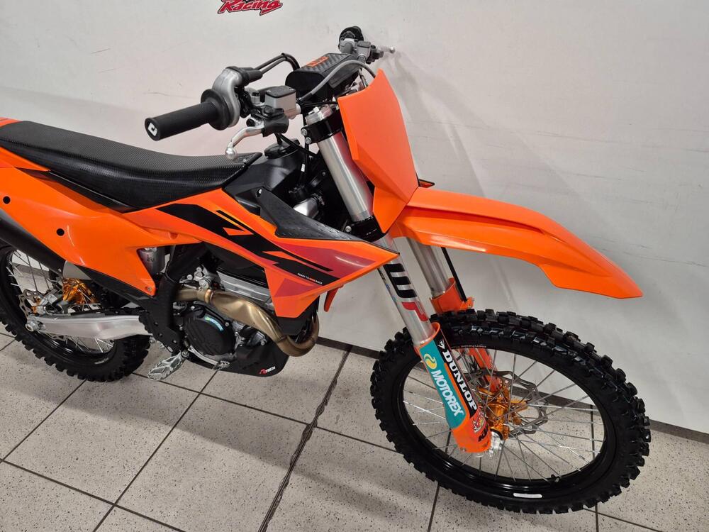 KTM 250 SX-F (2025) (2)