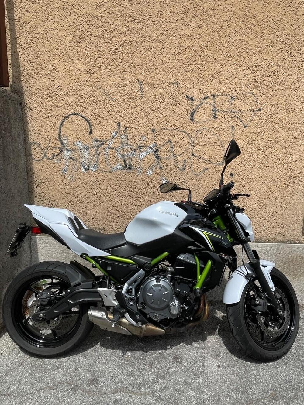 Kawasaki Z 650 (2017 - 19) (2)