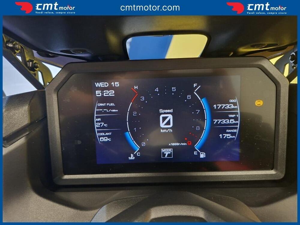 Yamaha T-Max 560 (2022 - 24) (5)