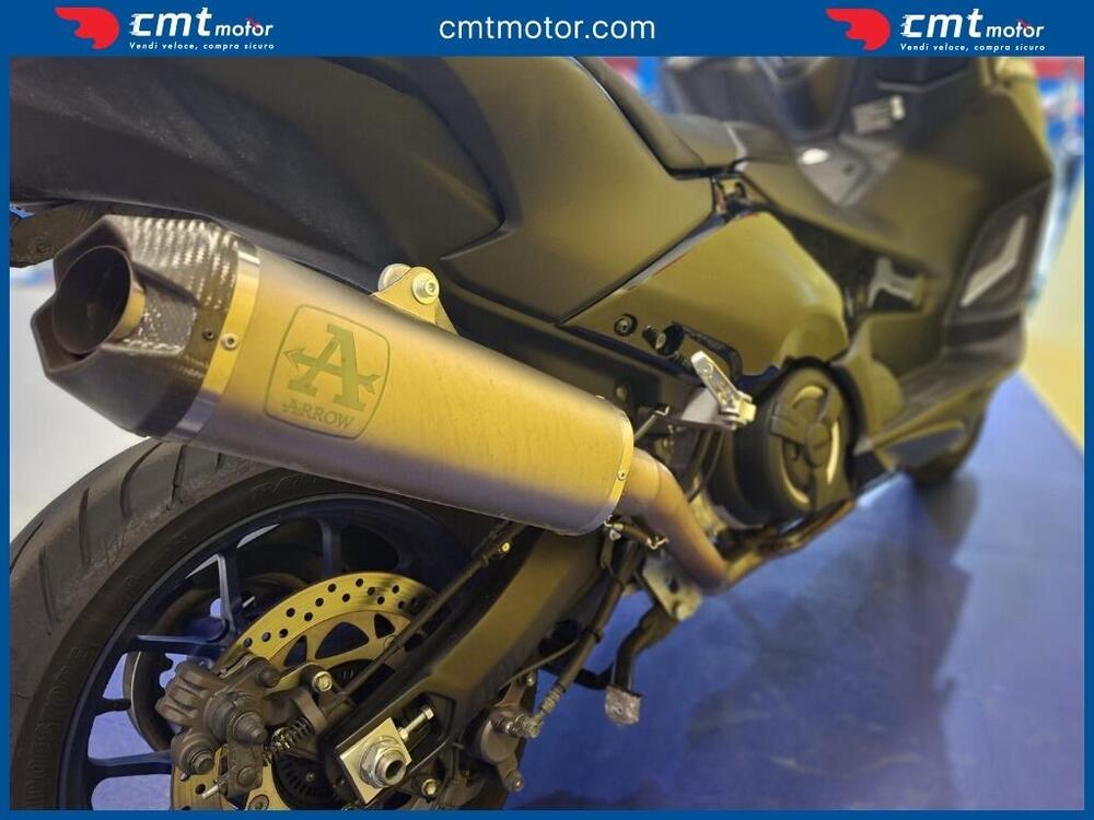 Yamaha T-Max 560 (2022 - 24) (8)