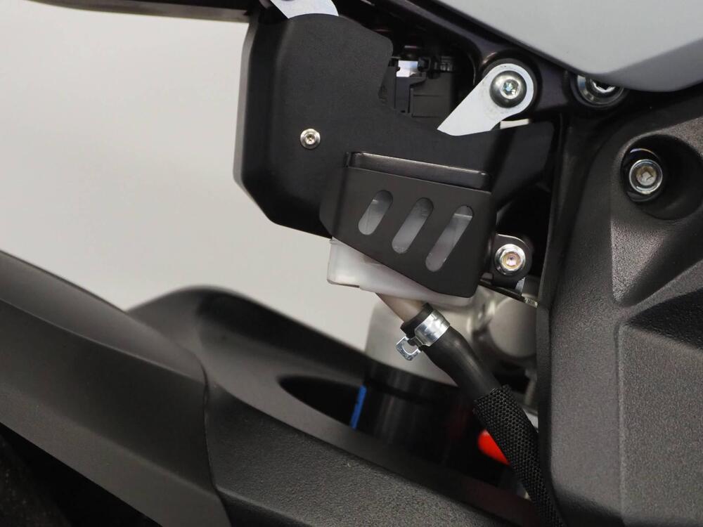 MV Agusta Superveloce 800 S (2021 - 25) (11)