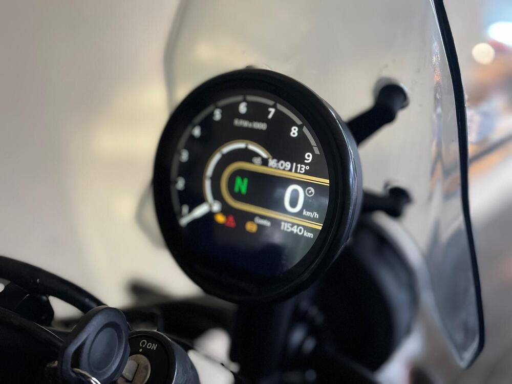 Royal Enfield Himalayan 450 (2024 - 25) (9)