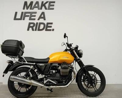 Moto Guzzi V7 II Stone (2015 - 17) usata