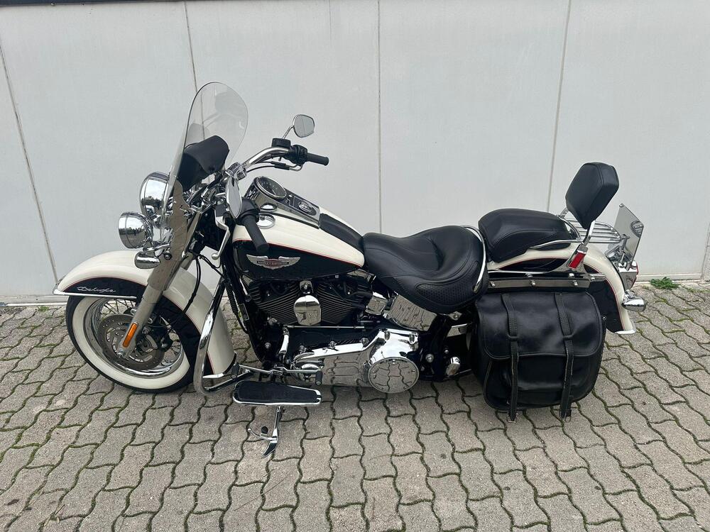 Harley-Davidson 1585 Softail Deluxe (2011) - FLSTN (2)