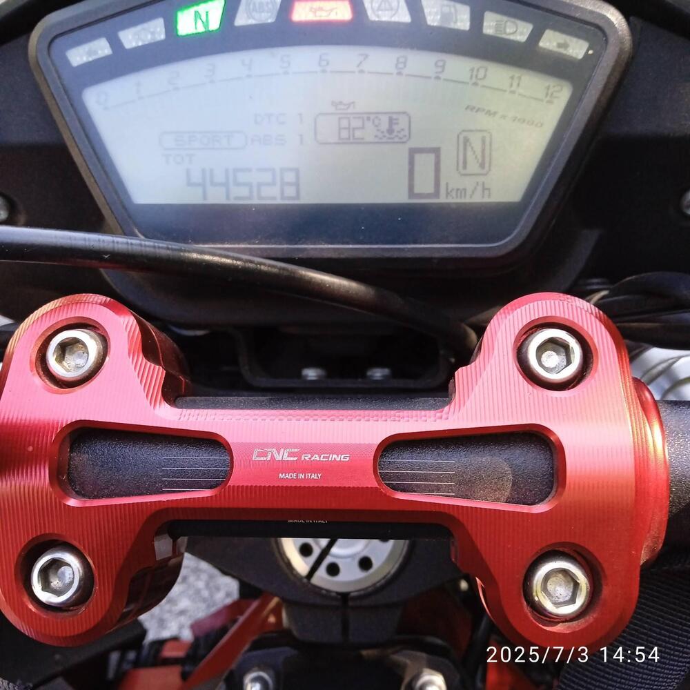 Ducati Hypermotard 939 (2016 - 18) (8)