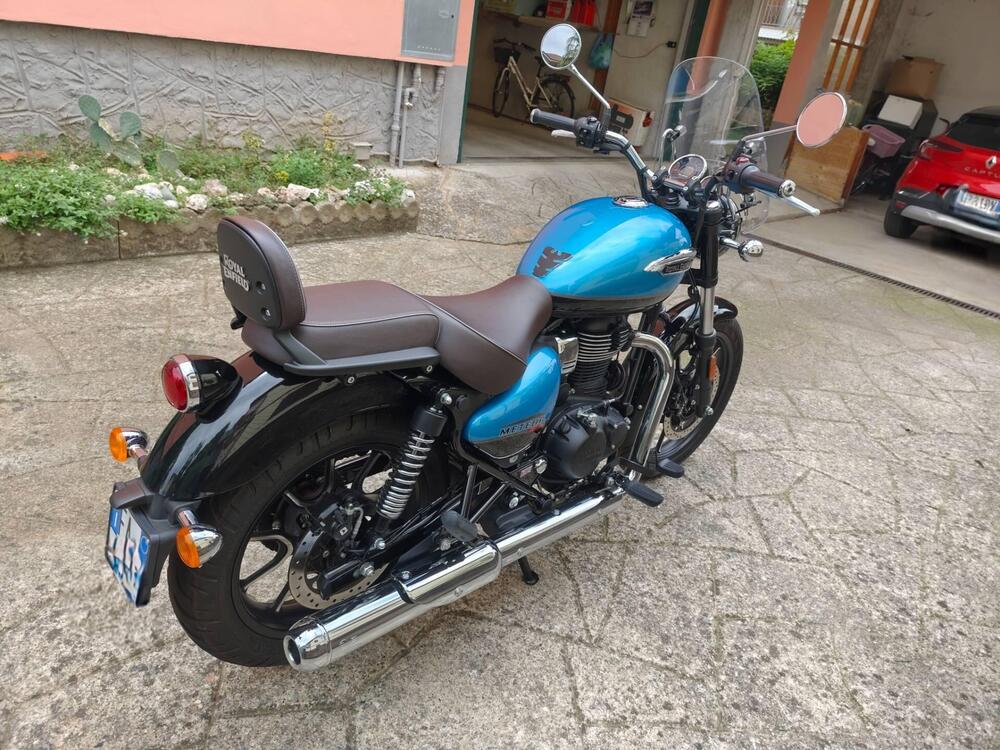 Royal Enfield Meteor 350 Supernova (2021 - 25) (3)