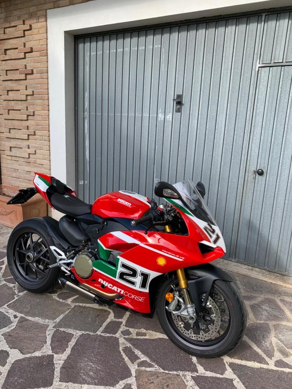 Ducati Panigale V2 Bayliss 1st Championship 20th Anniversary (2021 - 24)