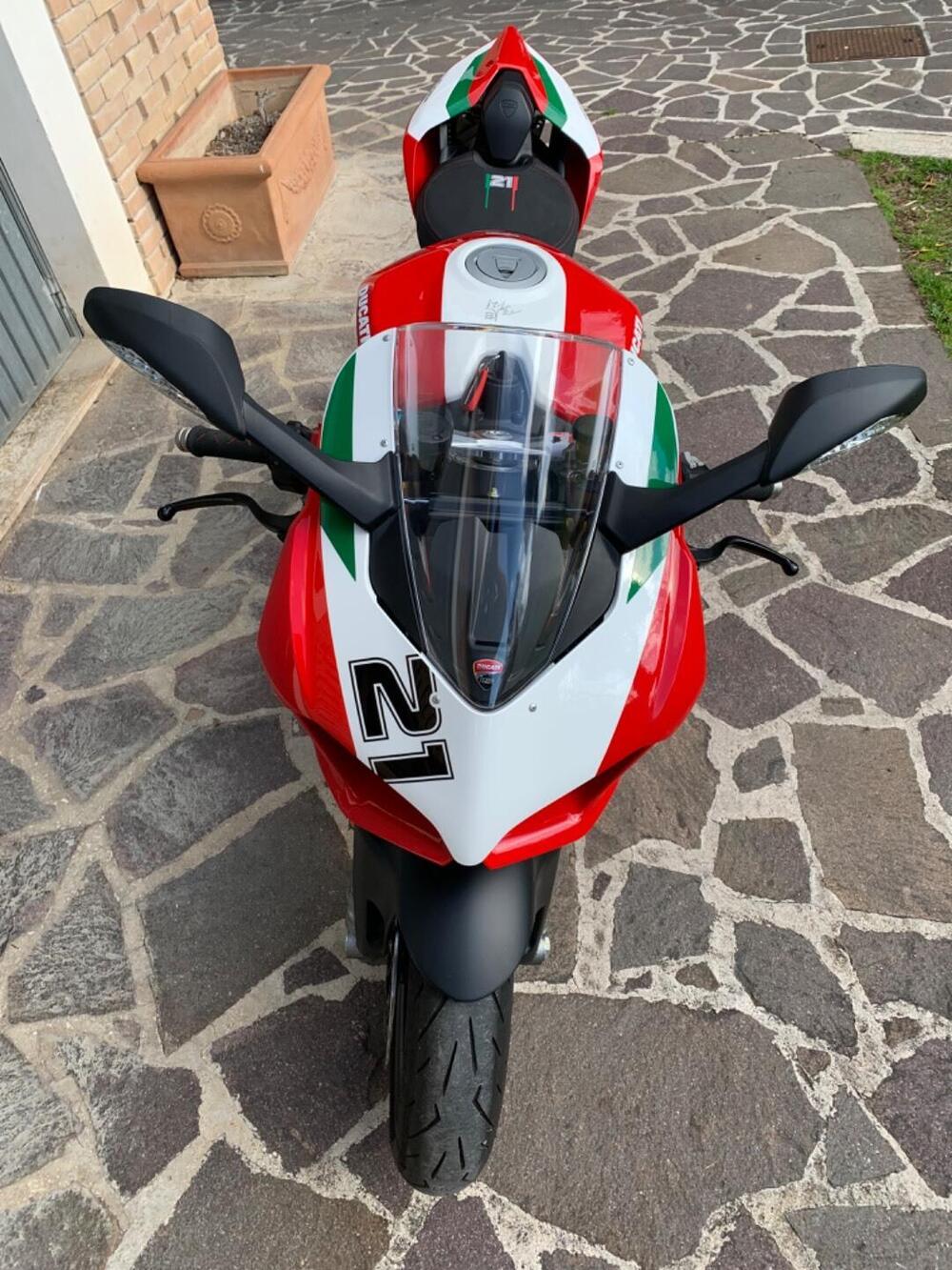 Ducati Panigale V2 Bayliss 1st Championship 20th Anniversary (2021 - 24) (2)