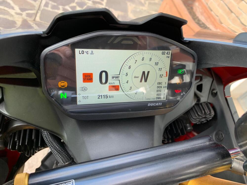 Ducati Panigale V2 Bayliss 1st Championship 20th Anniversary (2021 - 24) (4)