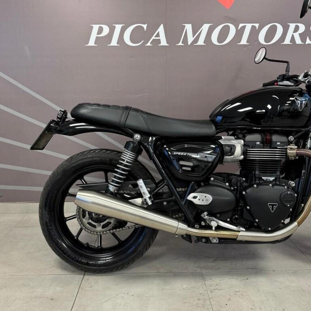 Triumph Speed Twin 900 (2023 - 24) (2)
