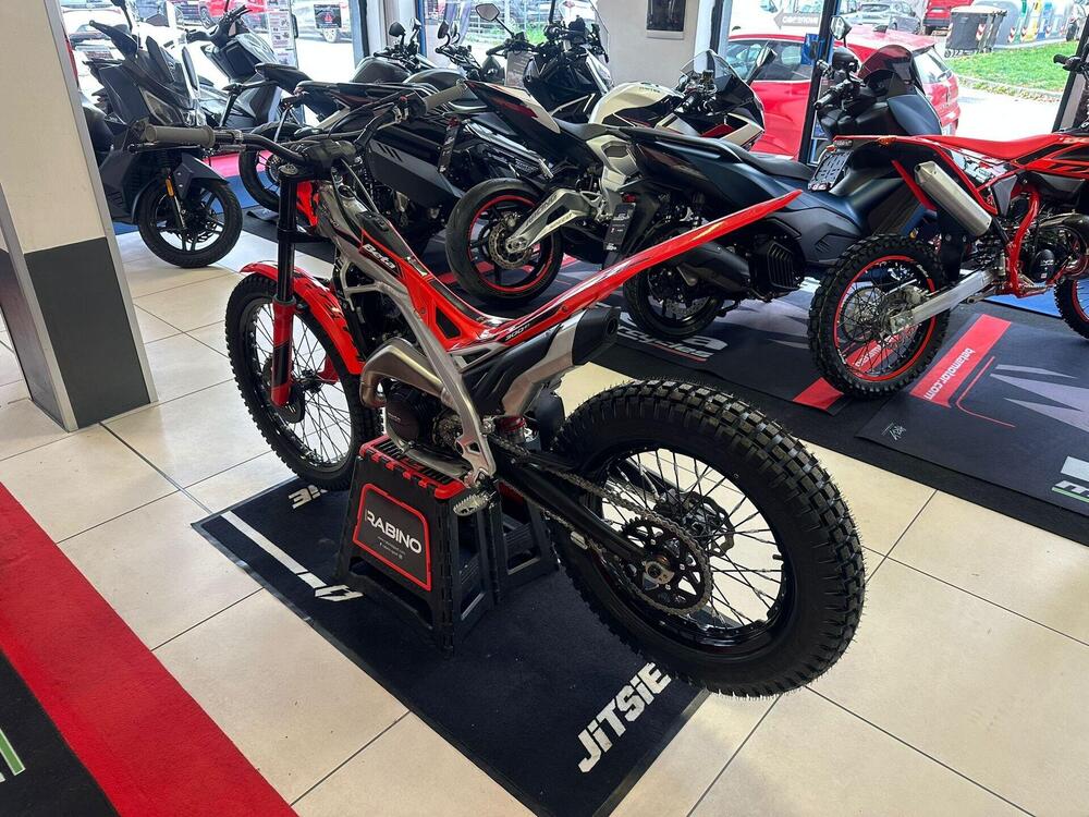 Betamotor Evo 300 2T (2025) (5)