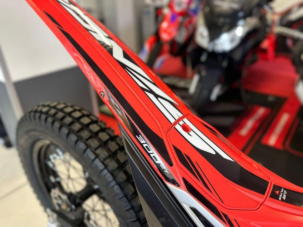 Betamotor Evo 300 2T (2025) (16)