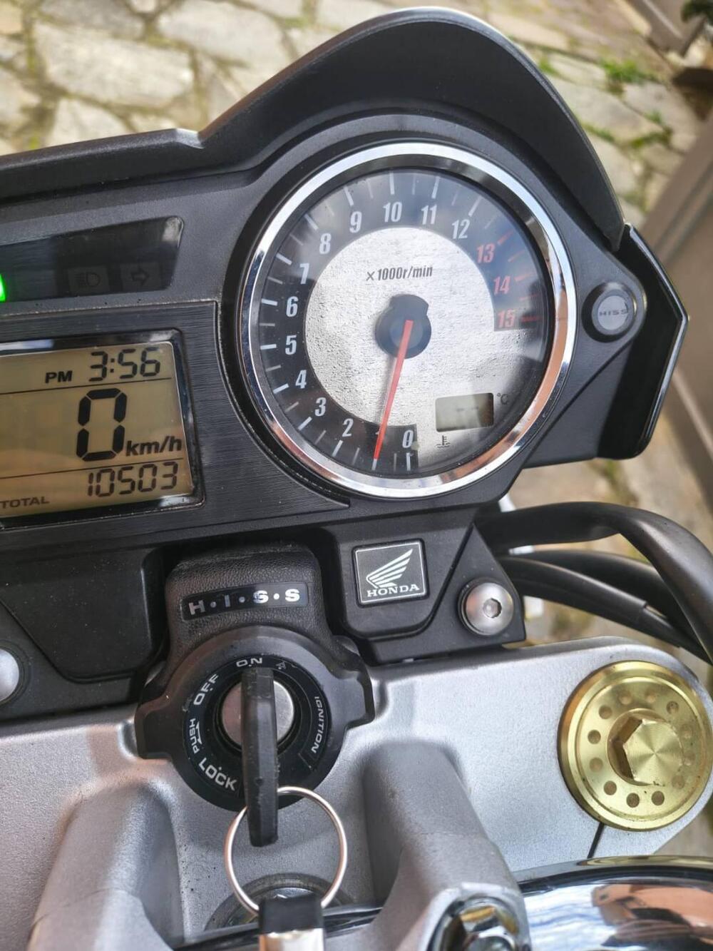 Honda Hornet 600 (2005 - 06) (3)
