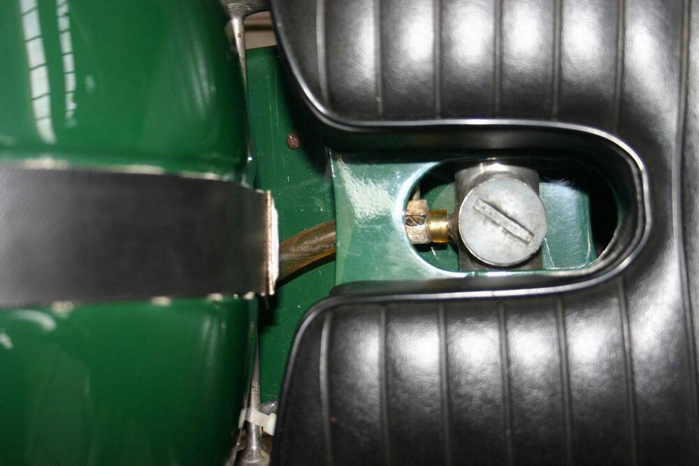 Triumph RICKMAN METISSE 650 (5)