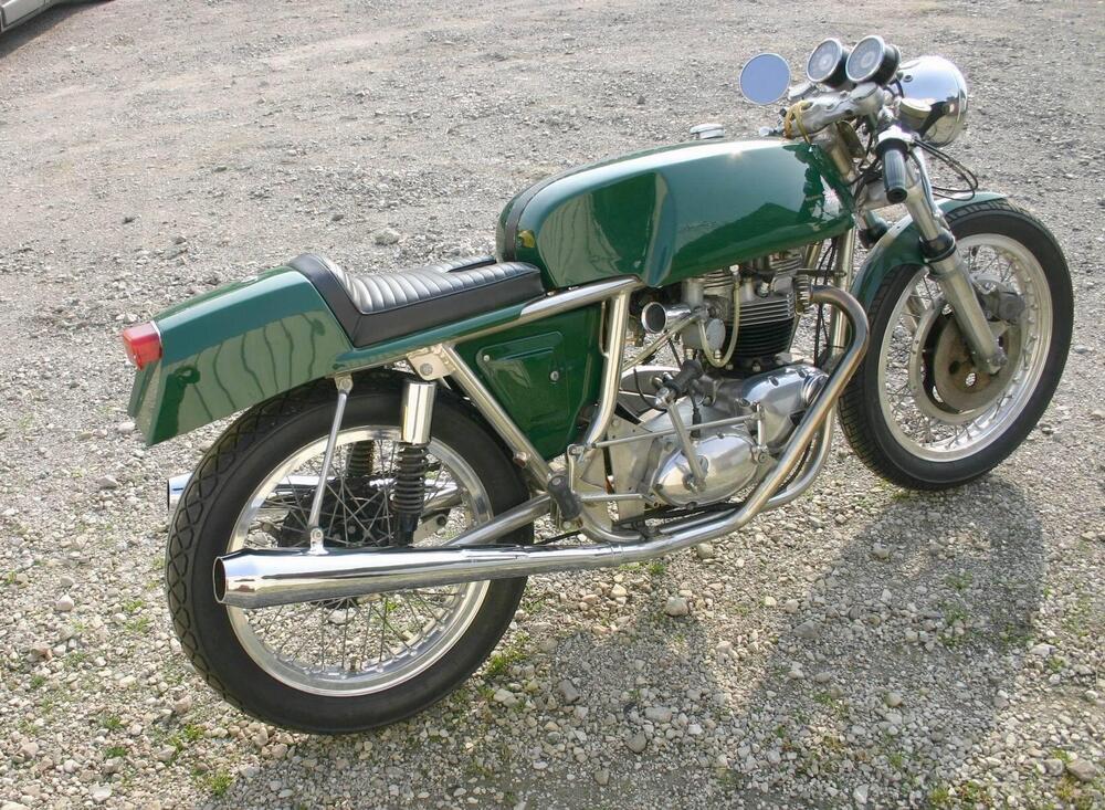 Triumph RICKMAN METISSE 650 (3)