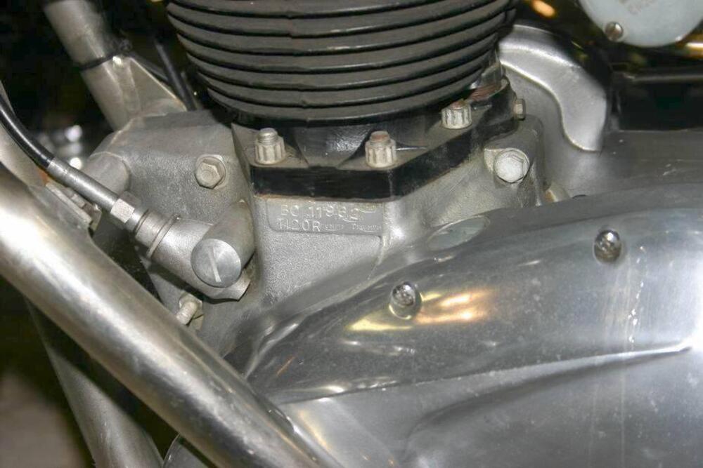 Triumph RICKMAN METISSE 650 (10)