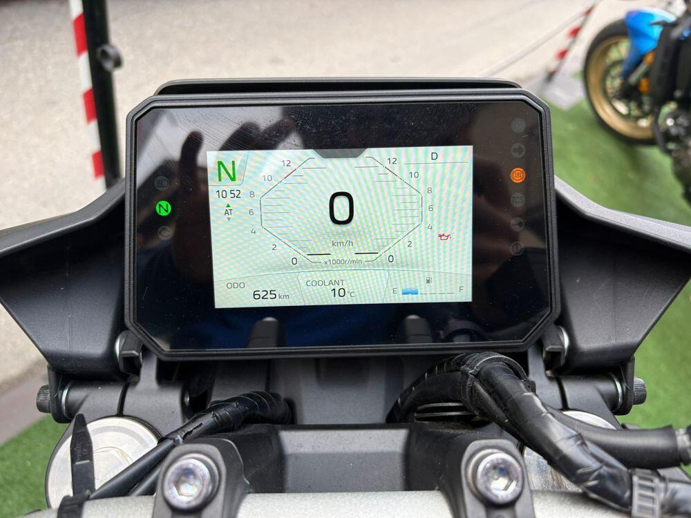 Yamaha MT-07 Y-AMT (2025) (5)