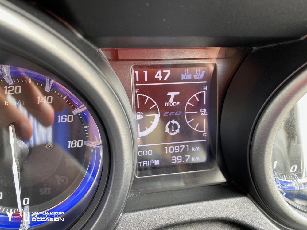 Yamaha T-Max 560 20° anniversario (2021) (7)