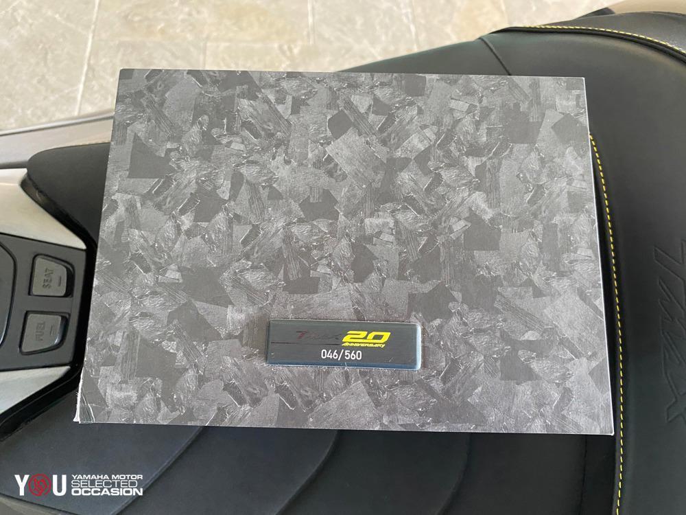 Yamaha T-Max 560 20° anniversario (2021) (6)