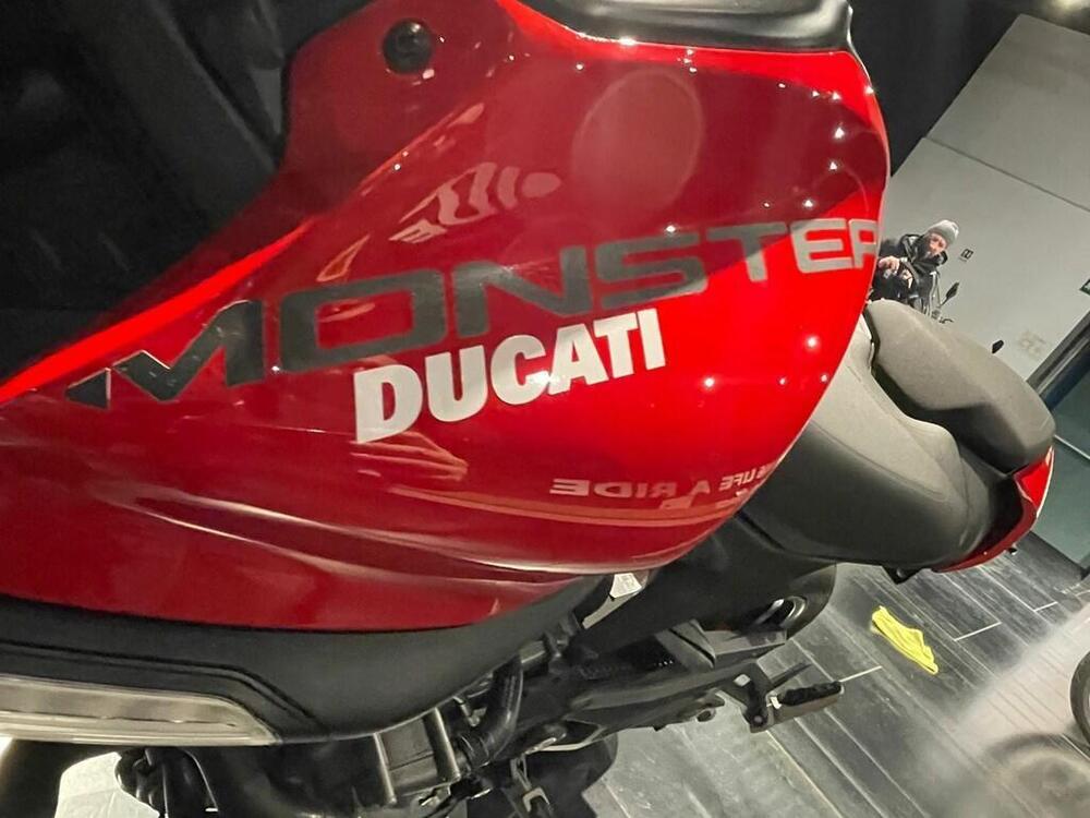 Ducati Monster 937 (2021 - 25) (5)