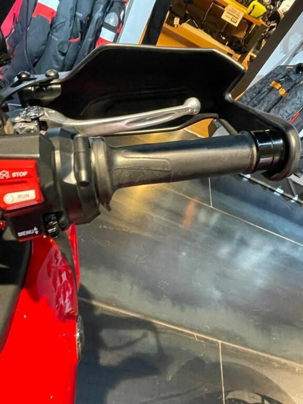 Yamaha MT-09 (2021 - 23) (5)