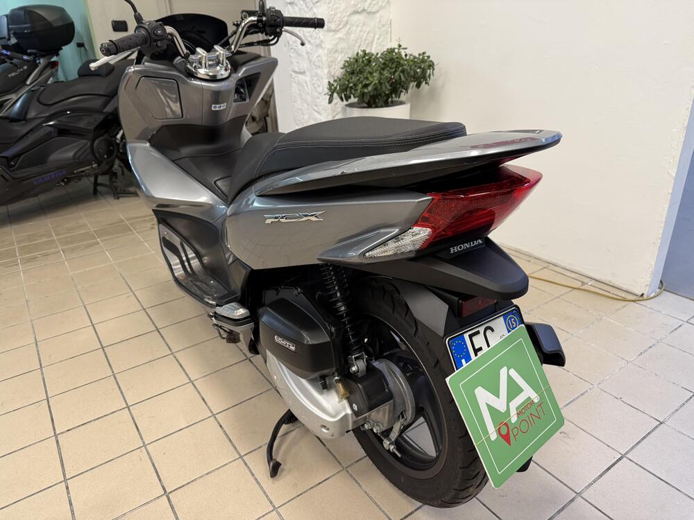 Honda PCX 125 (2014 - 16) (4)