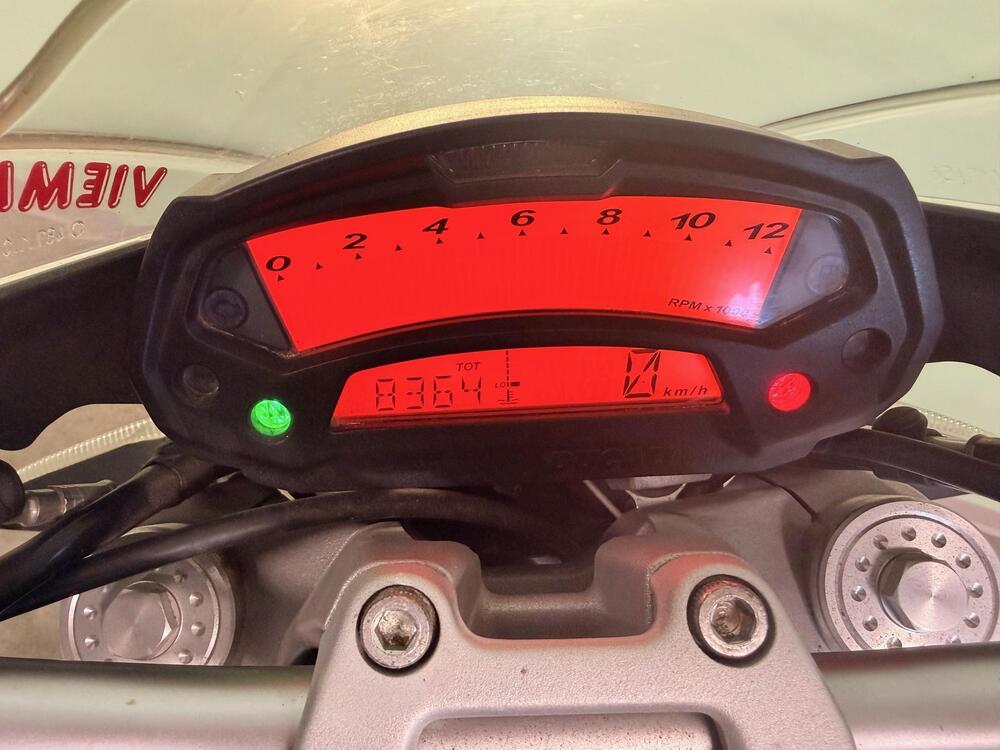 Ducati Monster 696 ABS (2009 - 14) (5)