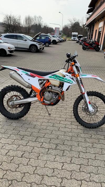 KTM 250 EXC-F Six Days (2021) usata