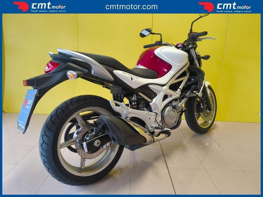 Suzuki Gladius 650 SFV (2009 - 15) (4)