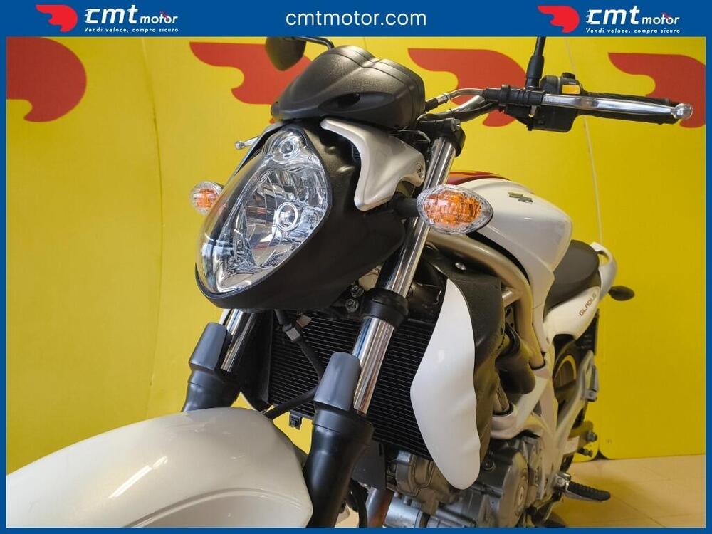 Suzuki Gladius 650 SFV (2009 - 15) (6)