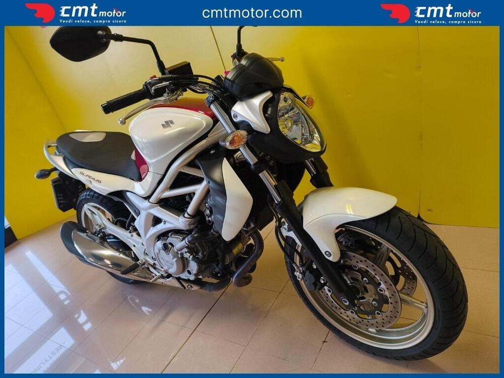 Suzuki Gladius 650 SFV (2009 - 15) (8)