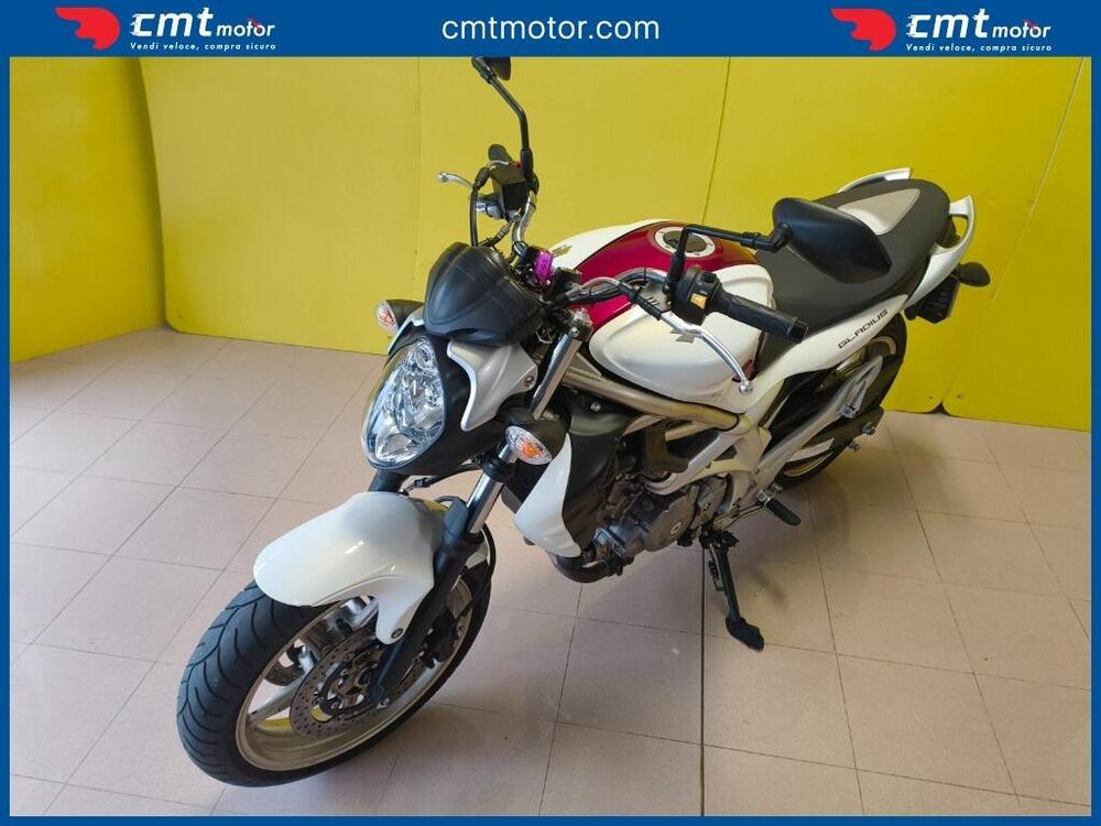 Suzuki Gladius 650 SFV (2009 - 15) (14)