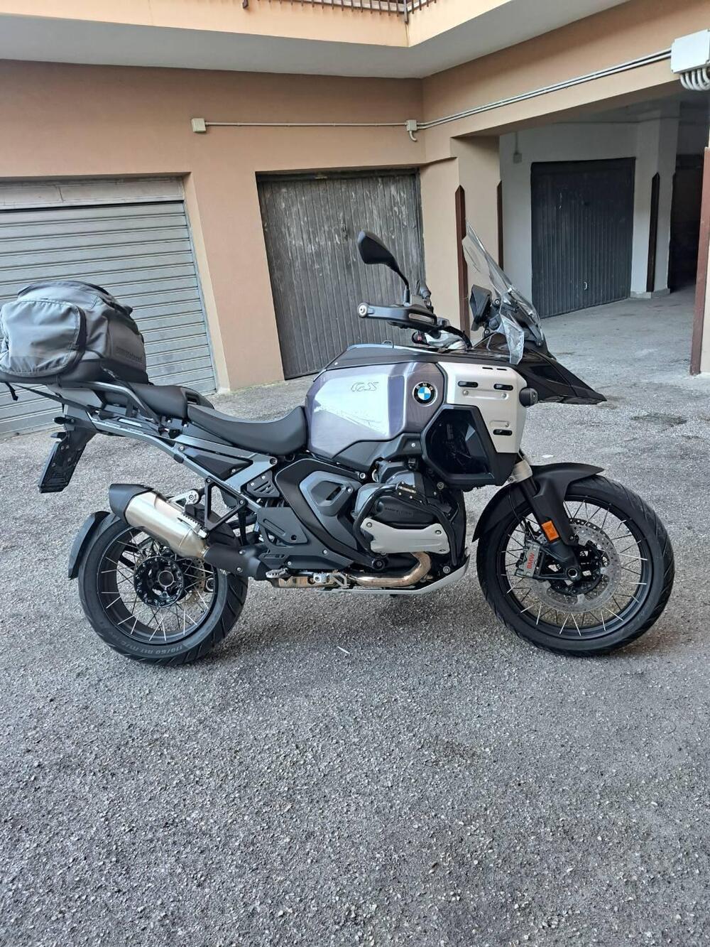 Bmw R 1300 GS Adventure Triple Black (2025) (5)