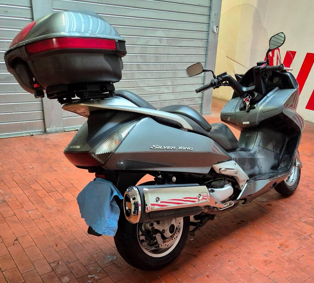 Honda Silver Wing 600 (2005 - 09) (4)