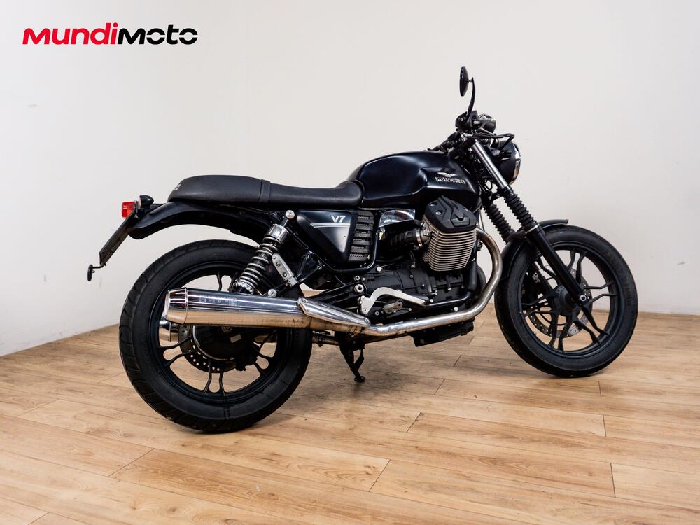Moto Guzzi V7 III Stone (2017 - 20) (3)